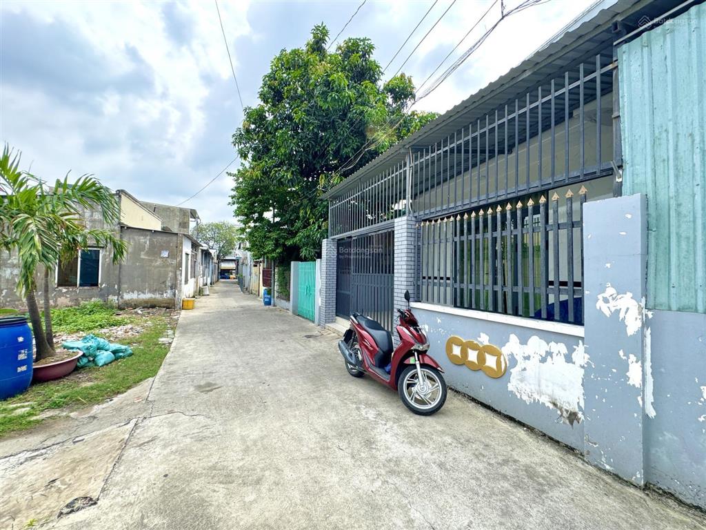 Chính chủ cần bán căn nhà lầu trệt hẻm đường ngô văn sở sát bên trung tâm hành chính dĩ an