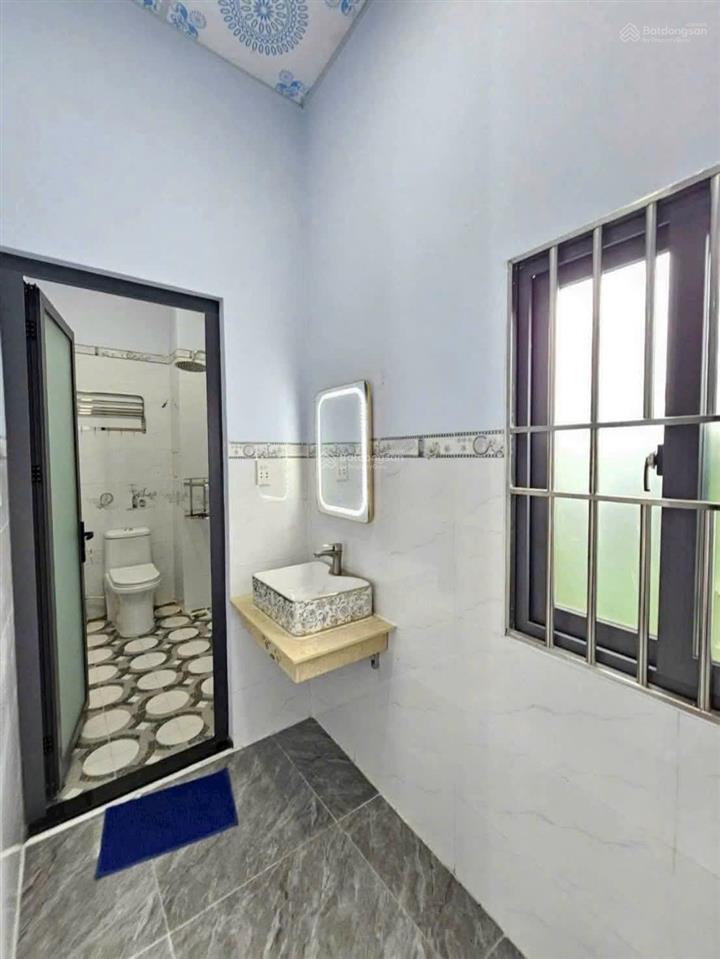 Chính chủ cần bán nhà mới hoàn thiện phường đông hòa, gần siêu thị go, gần chợ dĩ an