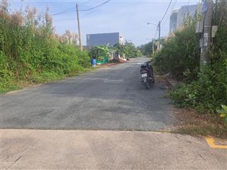 Ngang bề thế 55m x 52m full thổ cư 23 triệu 1 m2. làng đại học  khu cn cao q9