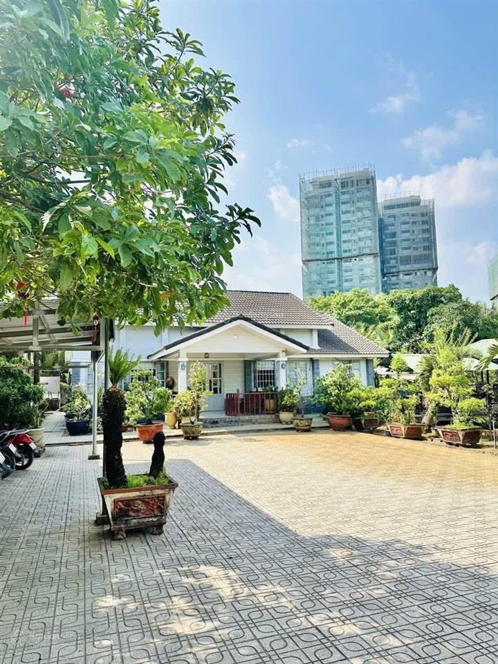 Nhà vườn 2.000m không gian xanh giữa lòng sài gòn 23 tỷ