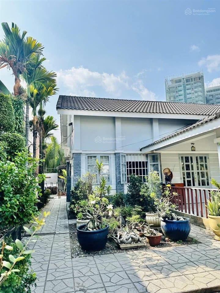 Nhà vườn 2.000m không gian xanh giữa lòng sài gòn 23 tỷ