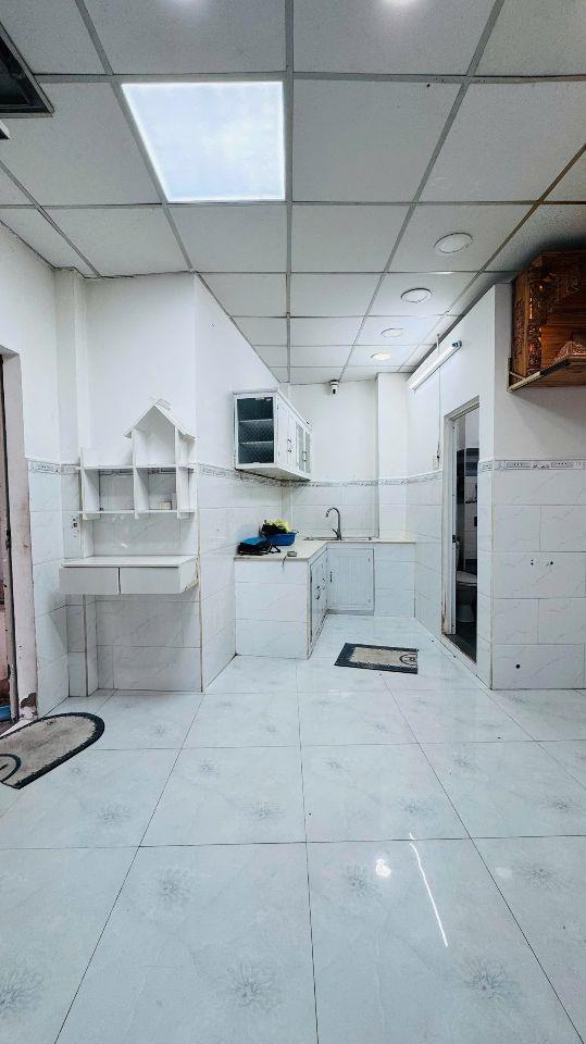 Bán Nhà Quận 8 - Tùng Thiện Vương - Gần Mặt Tiền - 20M - Nhỉnh 2 Tỷ