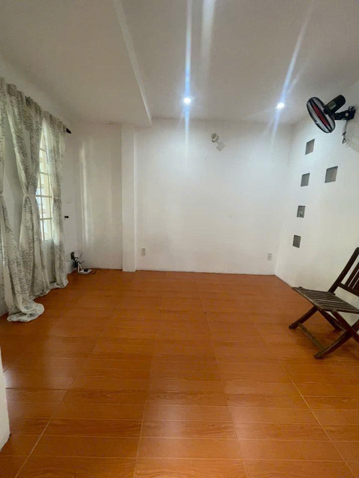 Cho Thuê Nhà Quận 11 - Cư Xá Lữ Gia - Hẻm Xe Tải - 2PN - 14 Triệu
