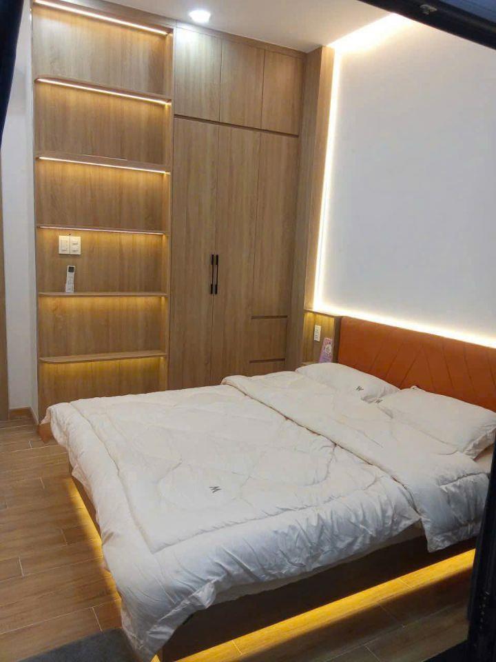 Bán Nhà Phú Nhuận - 3PN - Tặng Nội Thất - 35M - Nhỉnh 6 Tỷ