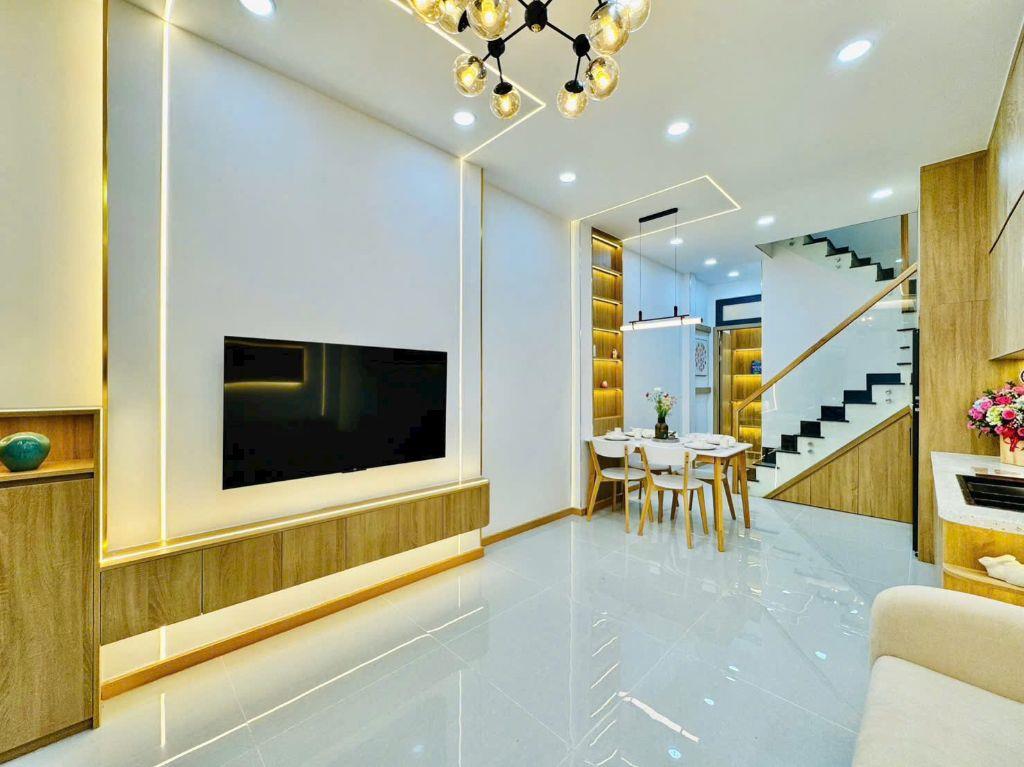 Bán Nhà Phú Nhuận - 3PN - Tặng Nội Thất - 35M - Nhỉnh 6 Tỷ