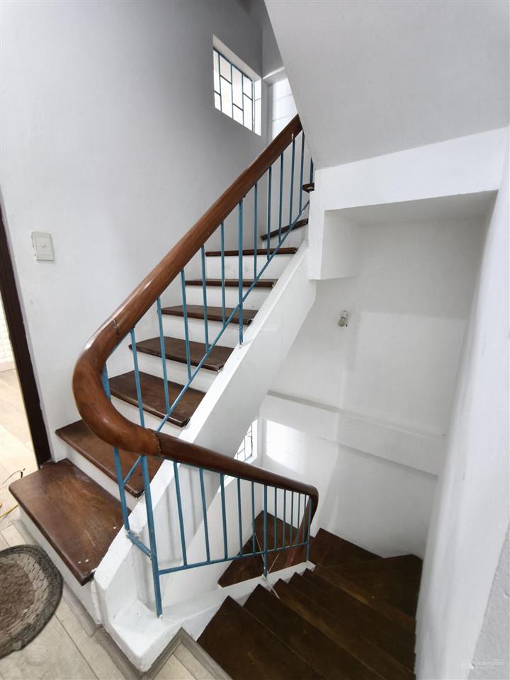Chính chủ bán nhà ngõ 110 núi trúc, ba đình 11,x tỷ (30m2, 4 tầng) đủ đồ  0975 888 ***