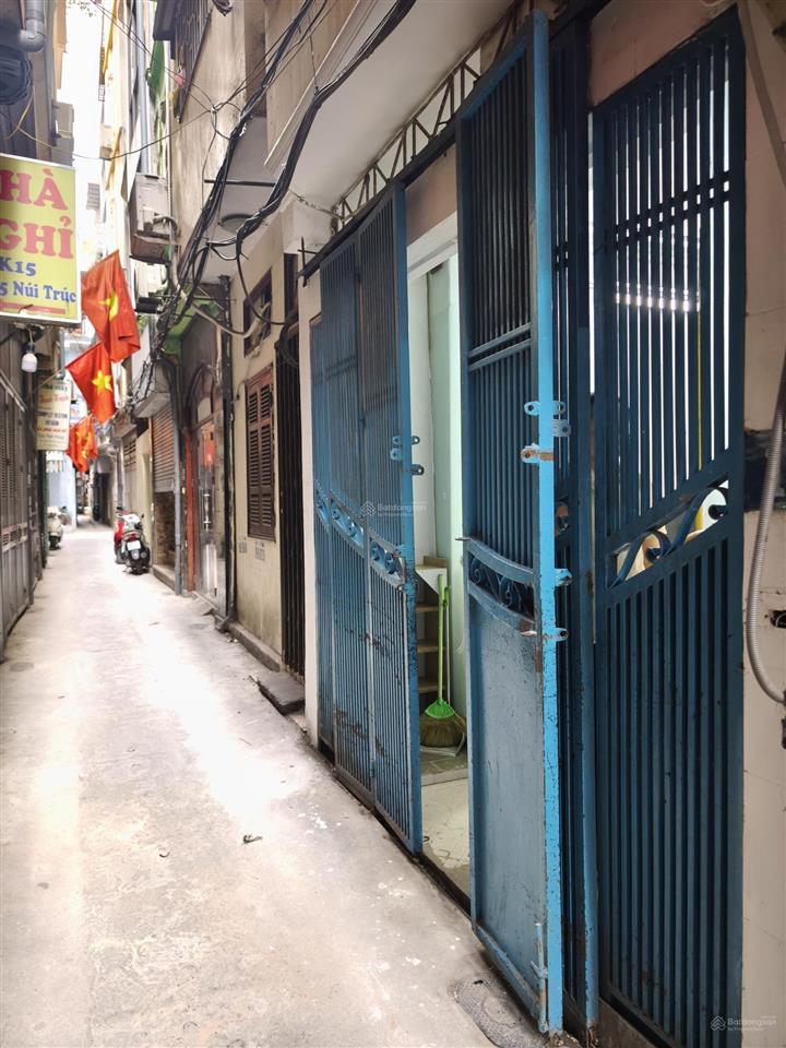Chính chủ bán nhà ngõ 110 núi trúc, ba đình 11,x tỷ (30m2, 4 tầng) đủ đồ  0975 888 ***