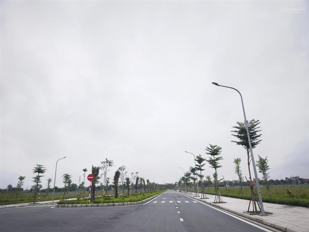 Bán 3000m2 đất cụm công nghiệp sóc sơn sẵn hạ tầng ngay sân bay nội bài, ql3, ql18, ql2 0975 888 ***