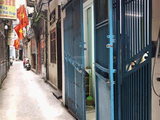 Bán nhà 30m2  4 tầng sẵn ở  ngõ núi trúc, ba đình, hà nội. nhỉnh 10 tỷ.  0975 888 ***