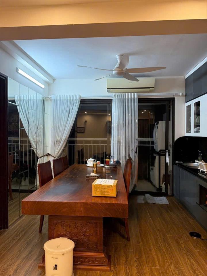 5,3 tỷ! Chuyển Nhượng Căn Hộ 85m2 tại CT10 chung cư Việt Hưng, Long Biên