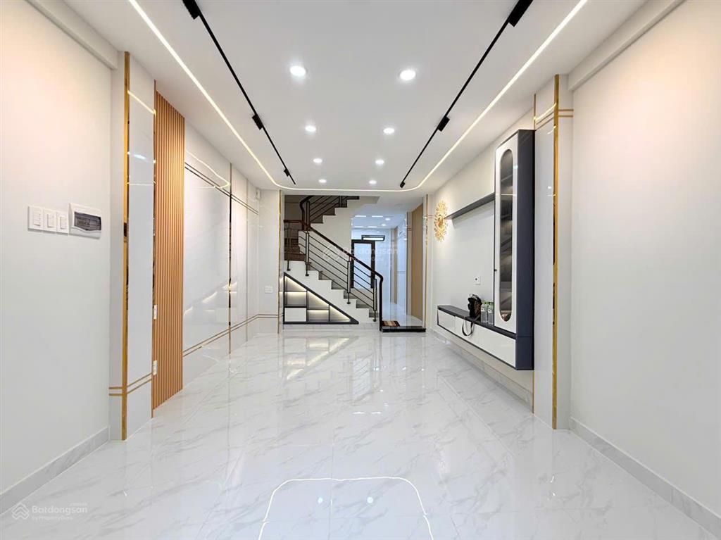 Bán nhà hẻm 6m lê quang địnhnơ trang long, khu cao cấp. dt 4x13m. trệt, 3 lầu, st. giá chỉ 9.6 tỷ