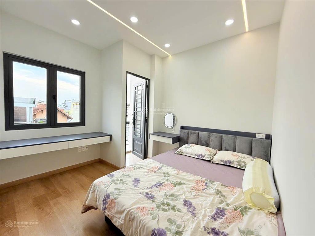 Bán nhà hẻm 6m lê quang địnhnơ trang long, khu cao cấp. dt 4x13m. trệt, 3 lầu, st. giá chỉ 9.6 tỷ