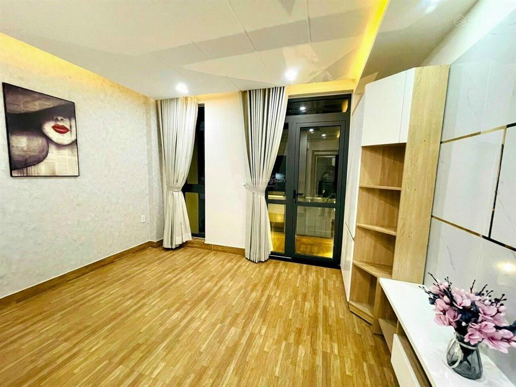 Cần bán nhà mới đẹp hẻm 5m bùi hữu nghĩa  cách quận 1 chỉ 200m. hẻm 1 sẹc giao thông thuận tiện