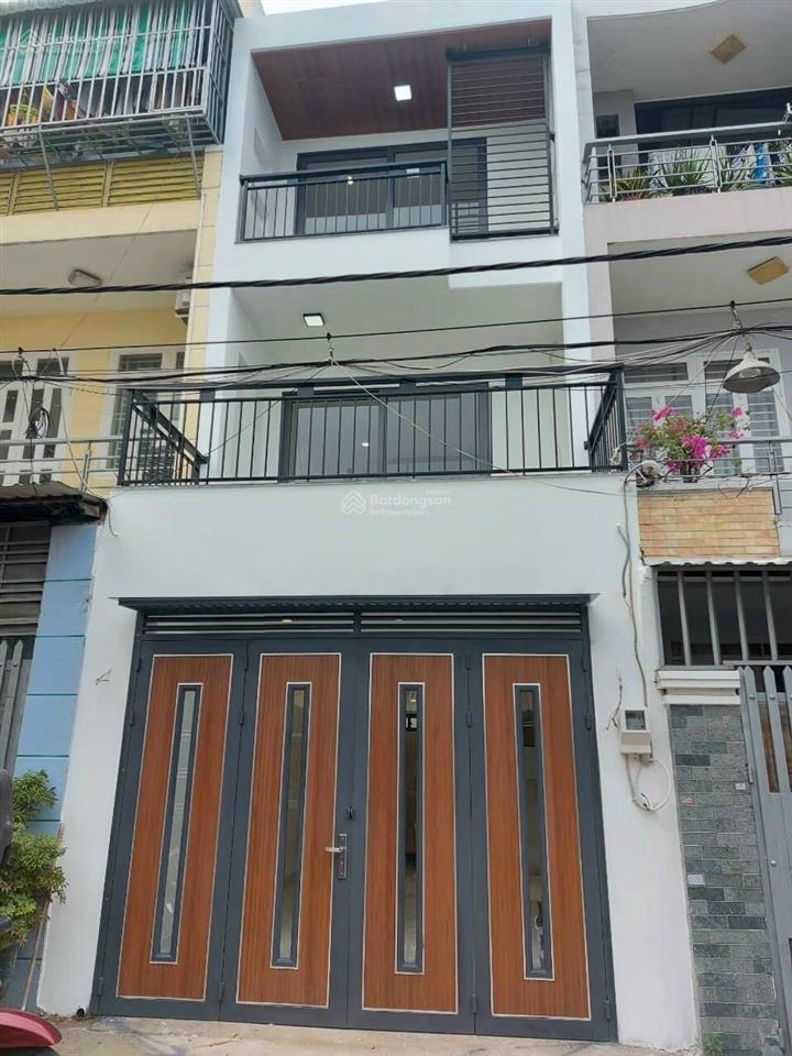 Cần bán gấp nhà hẻm 4m  hẻm 1 sẹc cách mặt tiền 30m ngay vincom  cách rạch xuyên tâm chỉ 20m