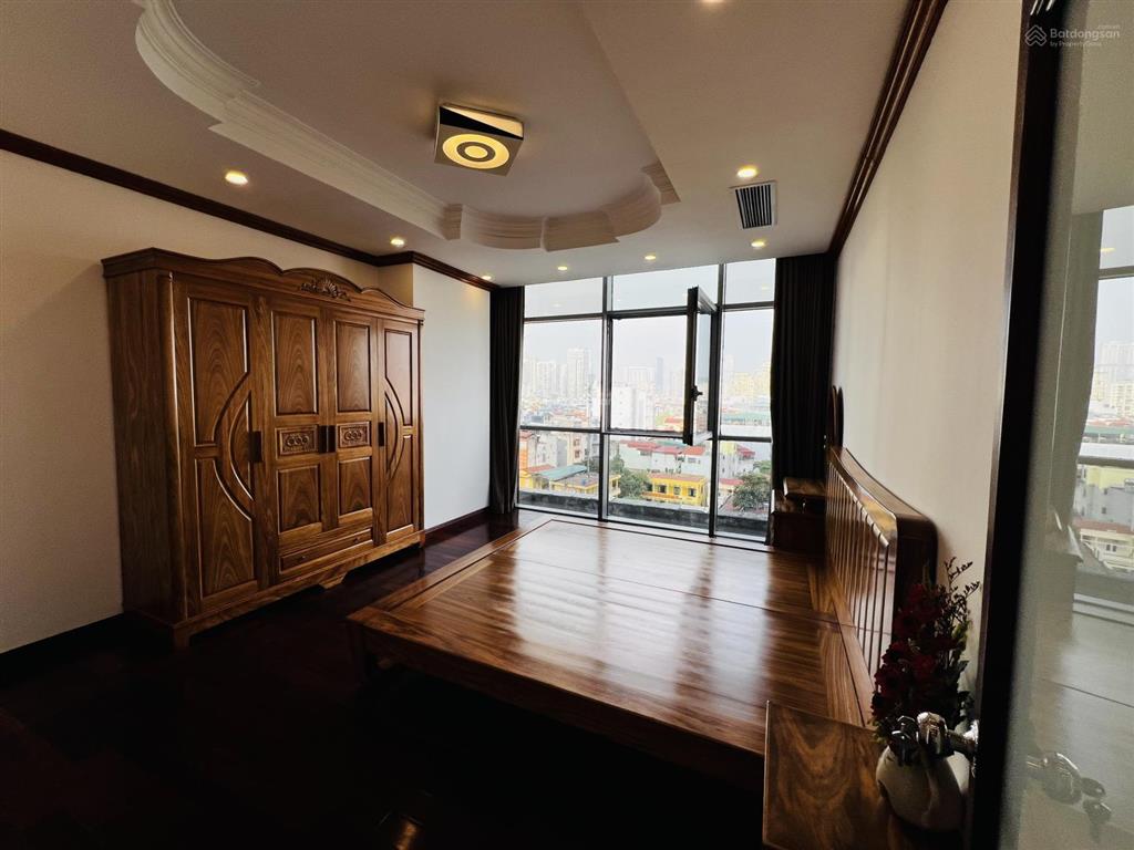 Bán gấp căn hộ chung cư 137 nguyễn ngọc vũ 3pn 2wc dt 80m² giá 5.5 tỷ  e hoà 0917 495 ***