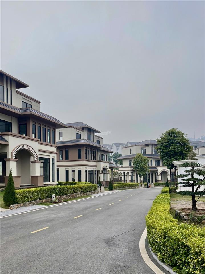Nhỉnh 25 tỷ sở hữu ngay căn villas gần 400m2 ngay kế cạnh xanh villas 0989 210 ***