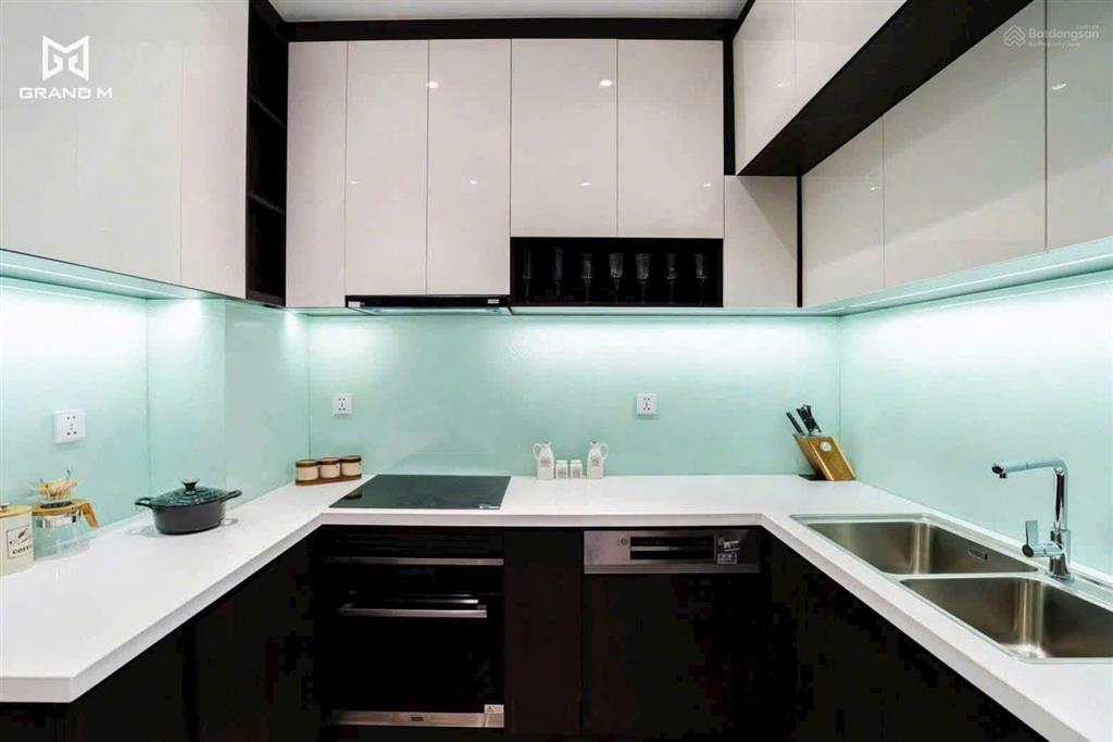 Cần tiền thanh khoản gấp căn hộ 2pn ngay cạnh hồ thành công, nhỉnh 8 tỷ, full nội thất