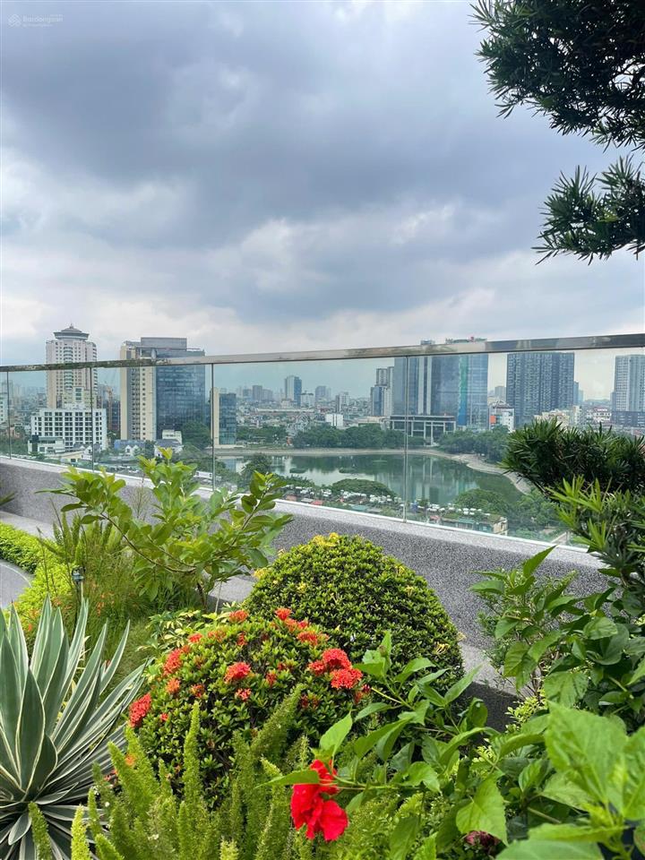 Cần tiền thanh khoản gấp căn hộ 2pn ngay cạnh hồ thành công, nhỉnh 8 tỷ, full nội thất
