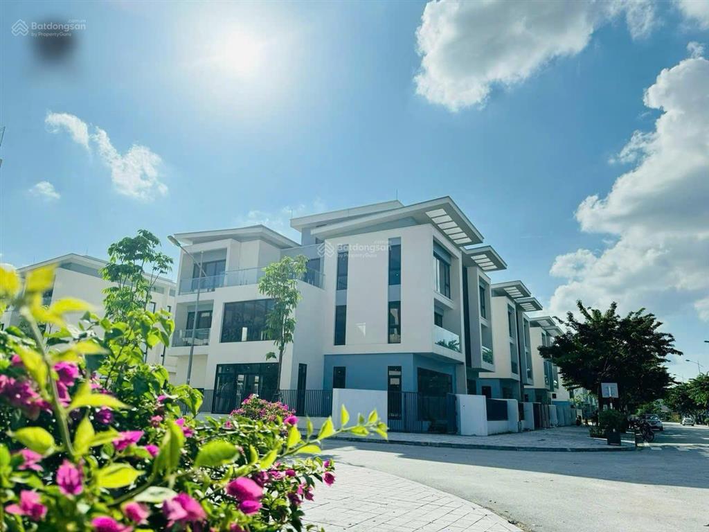 Giảm đến 35% căn biệt thự 198m2, 2 mặt tiền, 3 mặt thoáng, sổ đỏ sẵn!