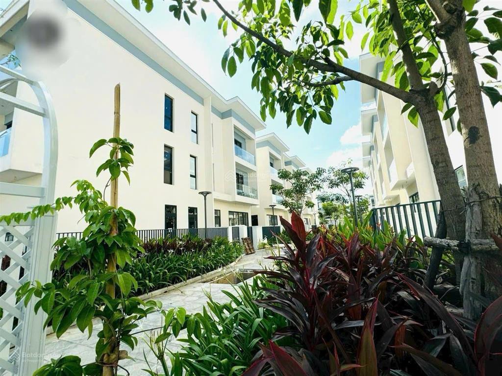 Giảm đến 35% căn biệt thự 198m2, 2 mặt tiền, 3 mặt thoáng, sổ đỏ sẵn!