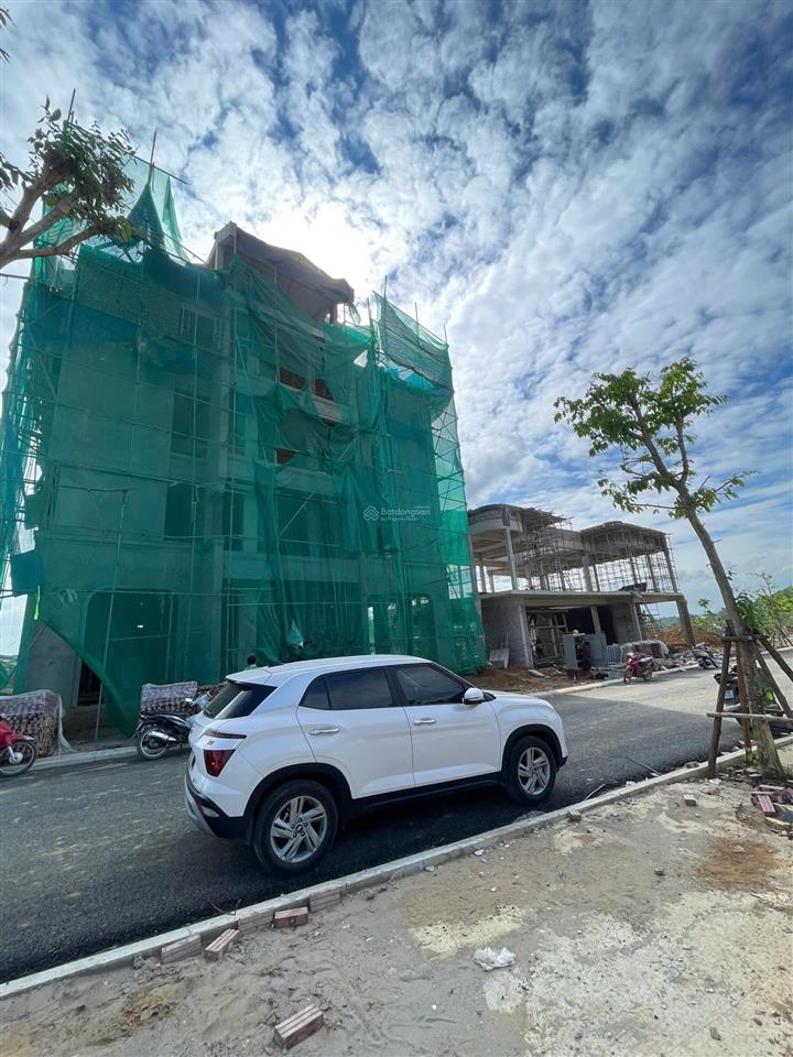 Hiếm! nhà phố shophouse 2 mặt tiền tại hòa lạc metro city đón đầu tiềm năng kinh doanh