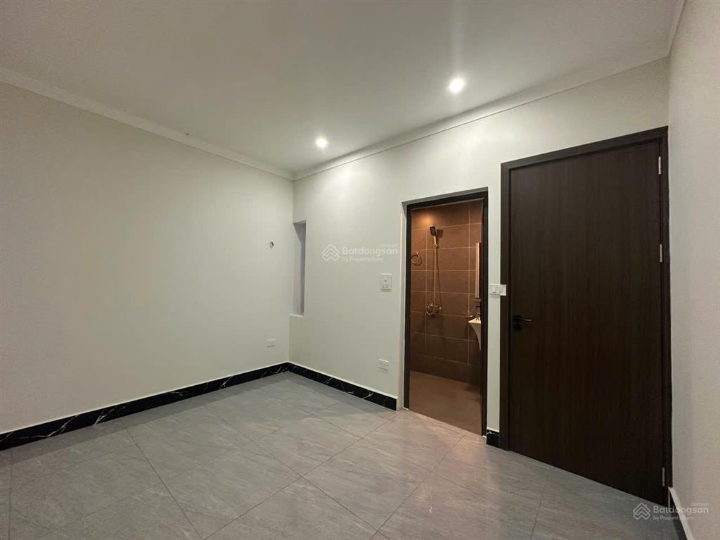 Nhà đẹp 4 tầng mới tinh cạnh cầu đông trù giá chỉ nhỉnh 5 tỷ xíu.  0362 608 ***