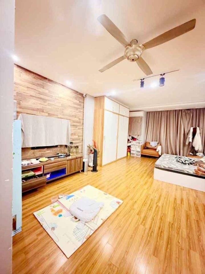 Nhà Kim Mã, Ba Đình, quy hoạch ổn, tiềm năng, ĐSQ Thuỵ Điển, 55mx5t, 18.8 tỷ, 0985696268