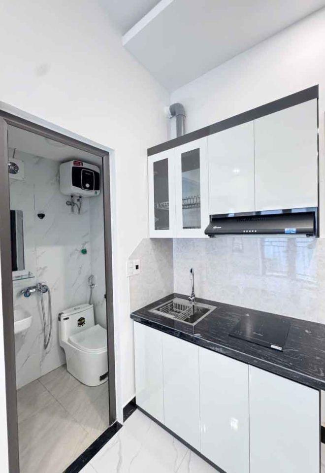 Nhà đẹp Ngọc Khánh, Ba Đình, dòng tiền 60tr/t, thang máy, 42mx7t, 12.38 tỷ, 0985696268