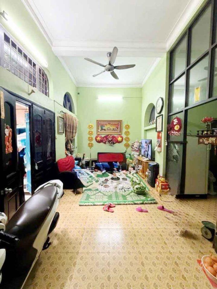 Nhà Hoàng Hoa Thám, Ba Đình, 3 thoáng, sát phố, tiềm năng tốt, 70mx3t, 14.3 tỷ, 0985696268