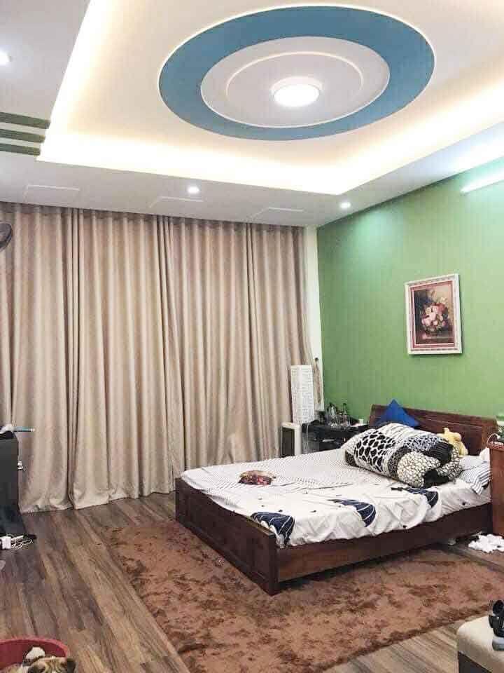 Nhà Hoàng Hoa Thám, Ba Đình, kinh doanh, thang máy, gần ôtô, 70mX7t, 19.8 tỷ, 0985696268
