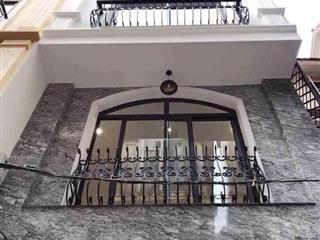 Nhà Hoàng Hoa Thám, Ba Đình, kinh doanh, thang máy, gần ôtô, 70mX7t, 19.8 tỷ, 0985696268