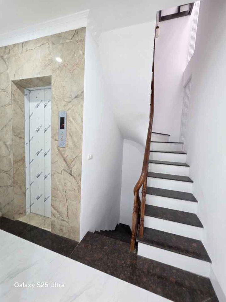 Bán nhà đẹp Trịnh Công Sơn, Tây Hồ, thang máy, view hồ Tây, 55mx7t, 22.5 tỷ, 0985696268