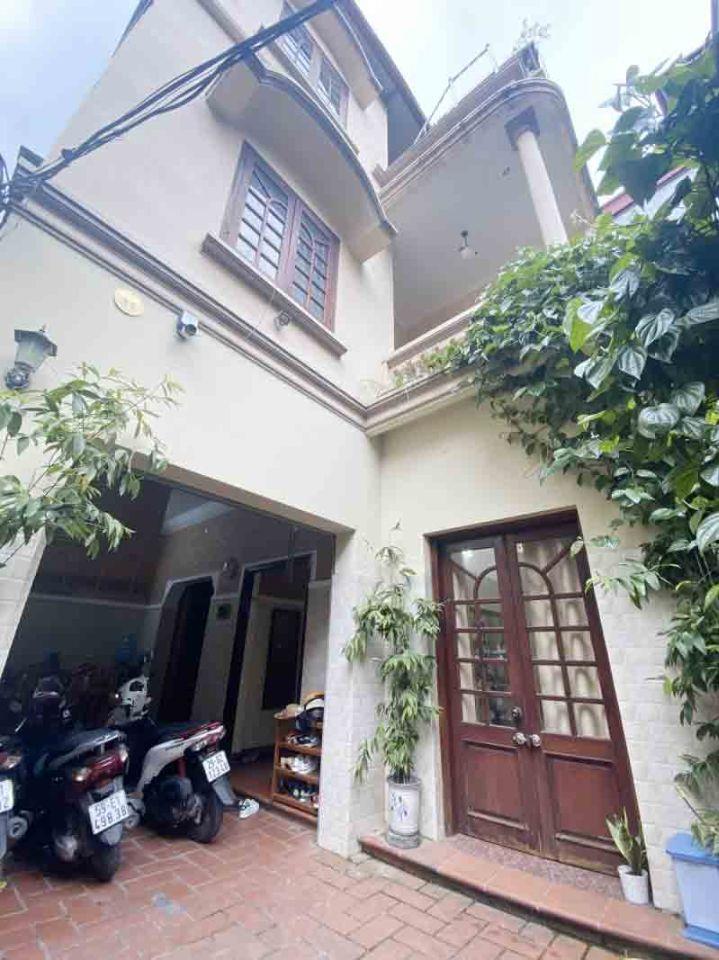 Bán nhà Ngọc Hà, Ba Đình, ô chờ thang máy, nội thất gỗ lim, 120m, 5 tầg, 23 tỷ, 0985696268