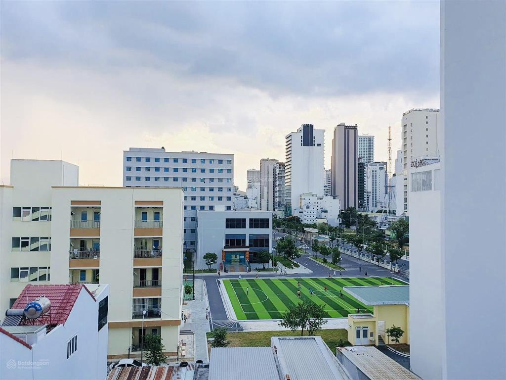 8,5 tỷ  toà căn hộ 6 tầng hẻm oto tuệ tĩnh dt 48,5m 0936 726 ***