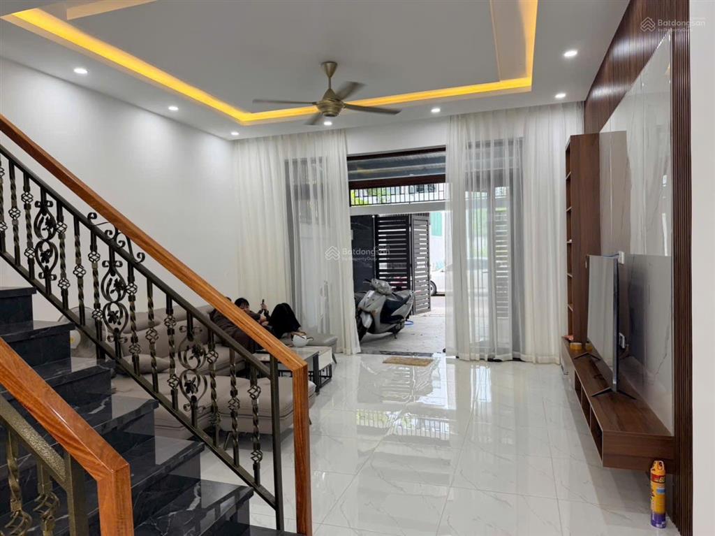 8 tỷ 150 nhà mỹ gia, đường thông gói 3 full nội thất0936 726 ***
