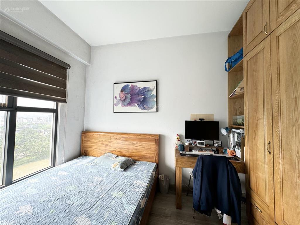 Chủ nhà đi mỹ bán căn hộ 3 phòng ngủ 2wc tòa lake2 ecopark giá 6tỷ450 có sổ đỏ view vịnh aquabay
