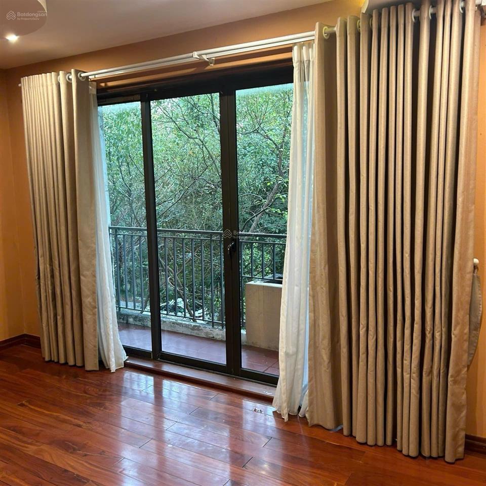 Chủ nhà chuyển qua biệt thự cần bán nhà phố thảo nguyên kđt ecopark 100m2 hoàn thiện cơ bản 17tỷ900