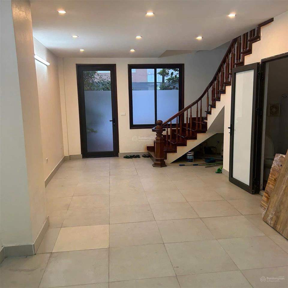 Chủ nhà chuyển qua biệt thự cần bán nhà phố thảo nguyên kđt ecopark 100m2 hoàn thiện cơ bản 17tỷ900