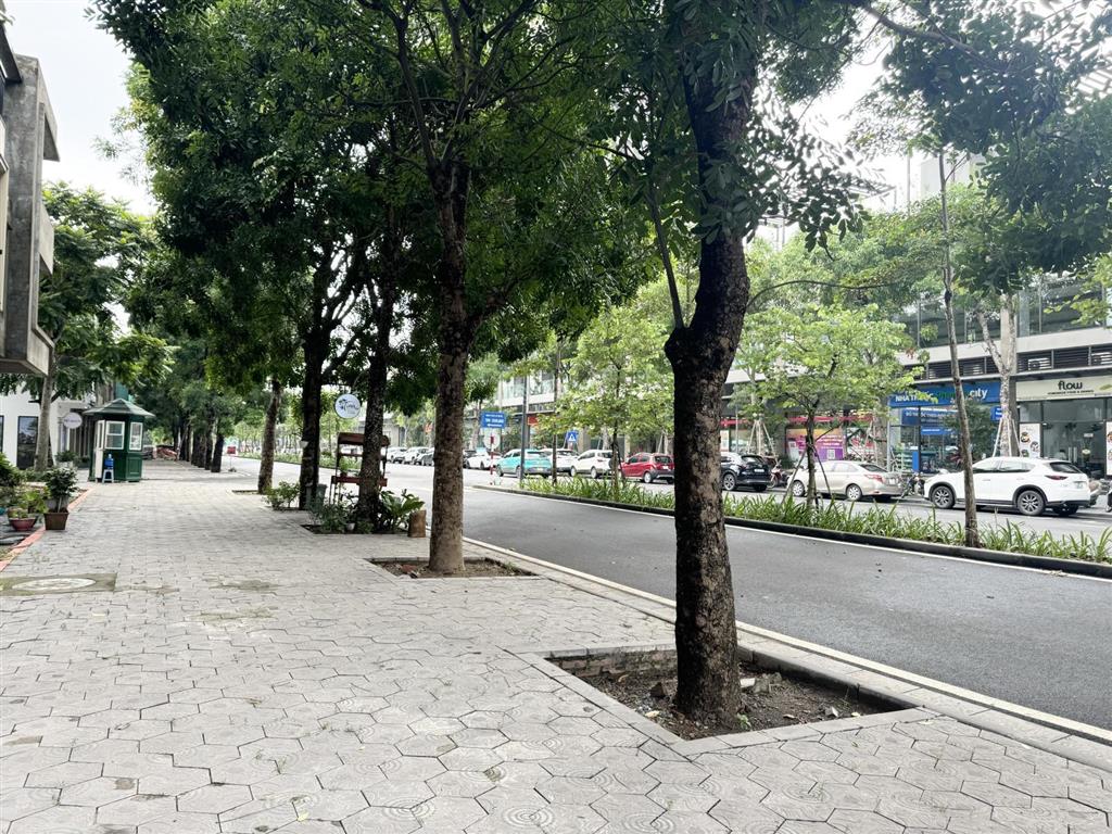 Bán căn góc nhà phố vạn tuế 49tỷ500 xây thô 3,5 tầng đối diện chung cư haven park kđt ecopark