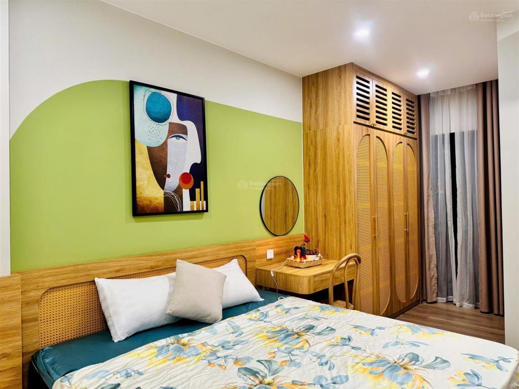 Cắt lỗ căn hộ 2 phòng ngủ 2wc 68m2 onsen kđt ecopark nội thất siêu đẹp giá 5tỷ900 view hồ thiên nga
