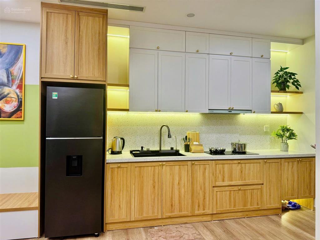 Cắt lỗ căn hộ 2 phòng ngủ 2wc 68m2 onsen kđt ecopark nội thất siêu đẹp giá 5tỷ900 view hồ thiên nga