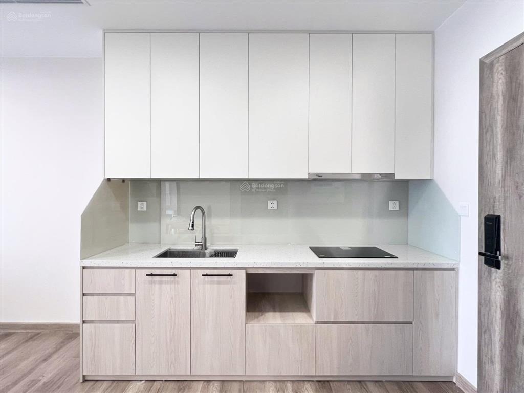 Cần bán trong 20 ngày căn hộ 2 phòng ngủ 2 wc haven park kđt ecopark 58m2 giá 3tỷ950 có sổ đỏ