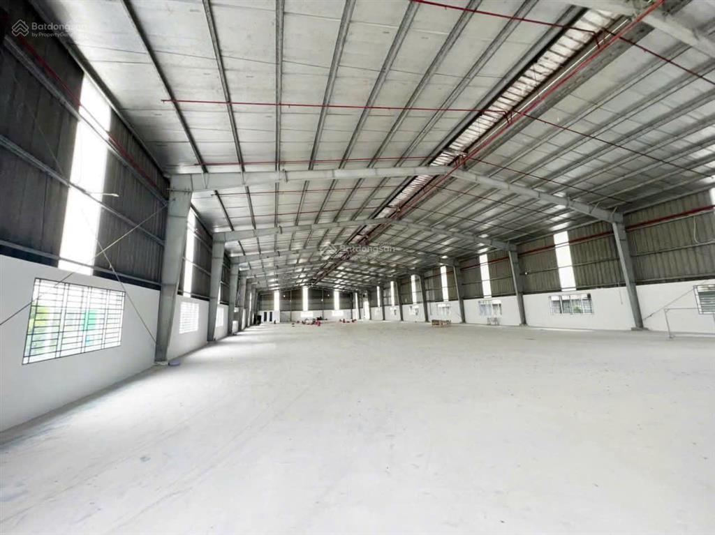 Cho thuê kho xưởng dt 2000m2 kcn tân quang, văn lâm, hưng yên. pccc tự động