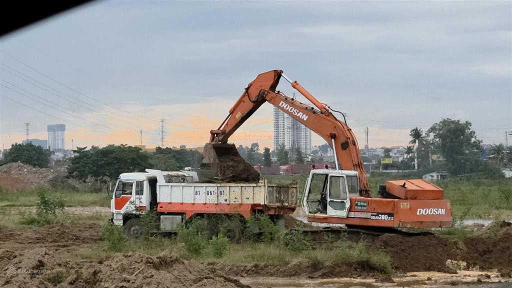 Bán đất cụm cn sóc sơn, hà nội. cắt nhỏ từ 2000m2