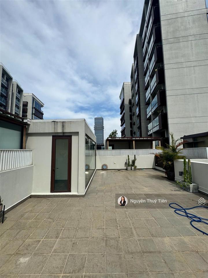 Chuyển nhượng căn hộ the galleria 3pn có sân vườn  sẵn sổ công chứng nhanh