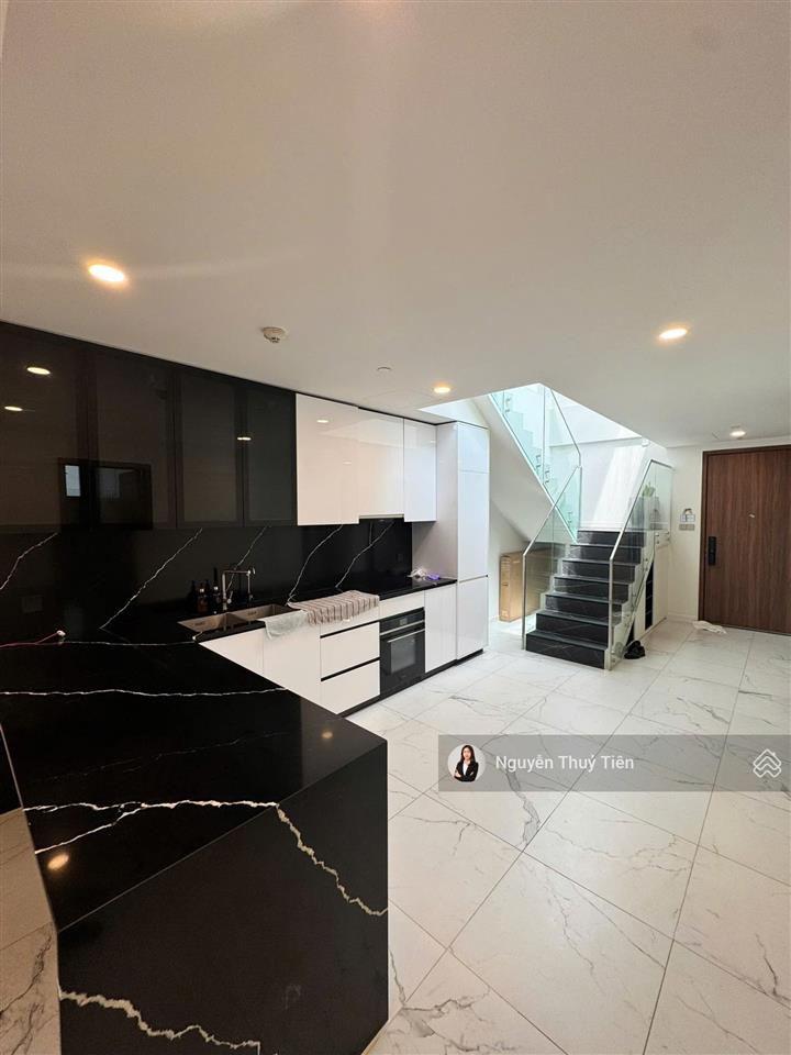 Chuyển nhượng căn hộ the galleria 3pn có sân vườn  sẵn sổ công chứng nhanh