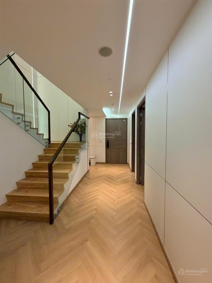 Siêu phẩm duplex the opera 4pn  236m2 vừa hoàn thiện nội thất, diện tích lớn