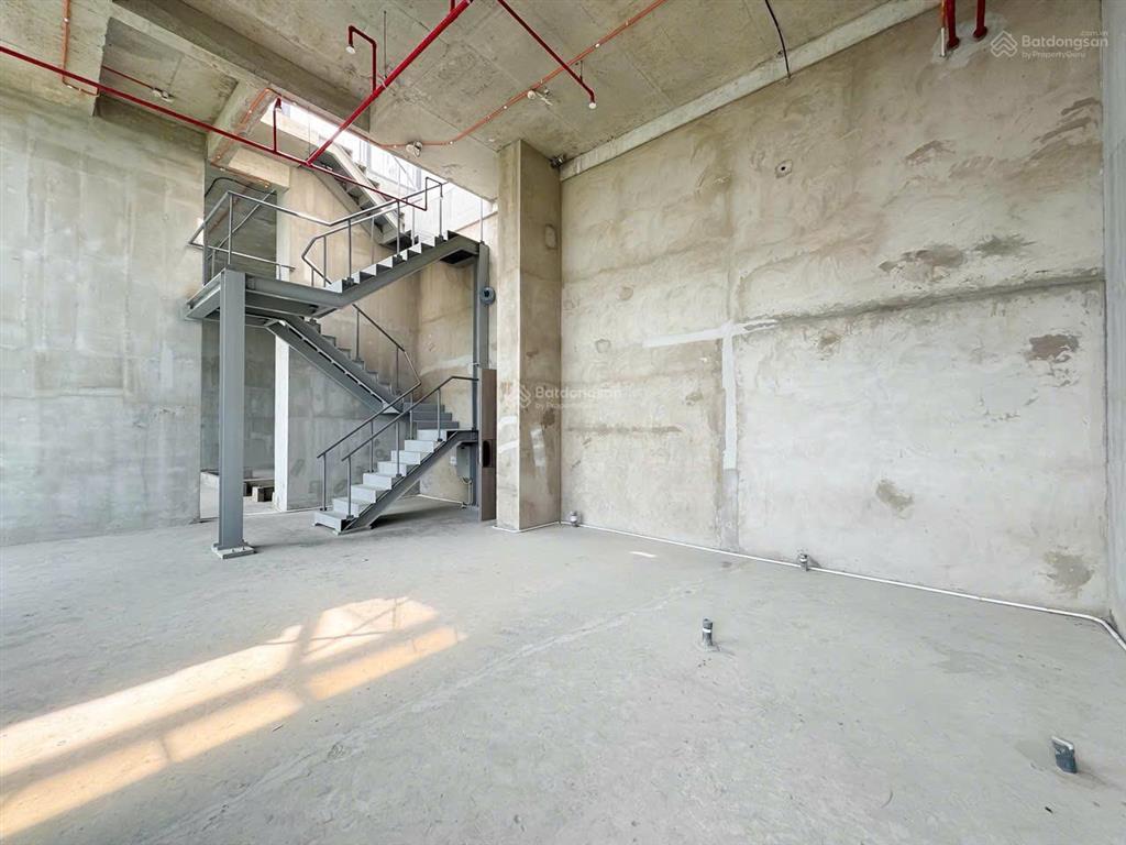 The opera penthouse 300m có hồ bơi riêng | view trực diện về landmark 81  sông sg