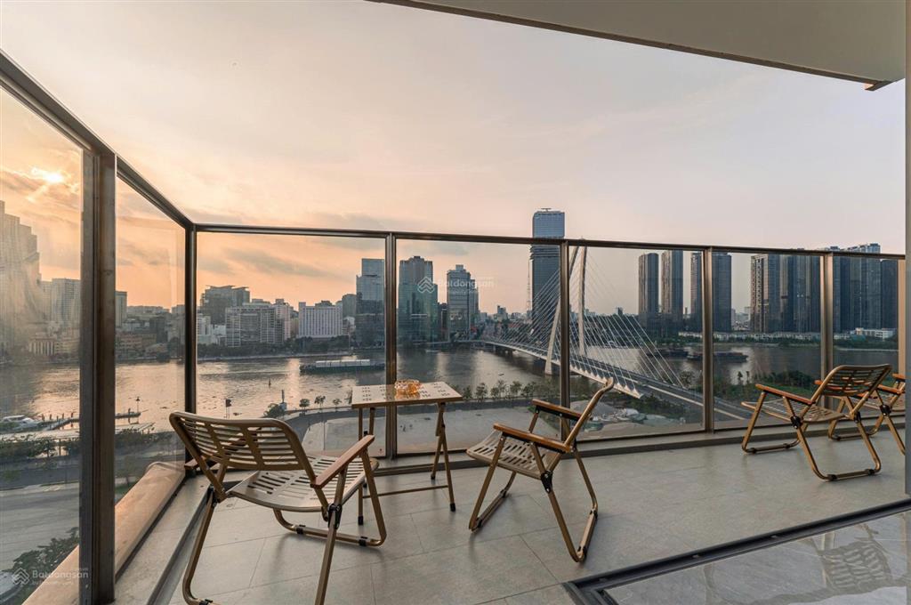 Chuyển nhượng the opera 4pn view trực diện sông vĩnh viễn, tầng trung