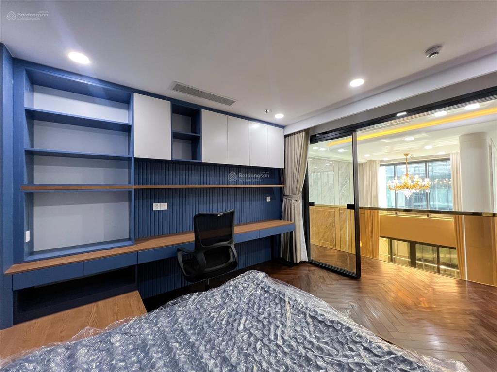Loftpent the crest 4pn  220m2  full nội thất cao cấp